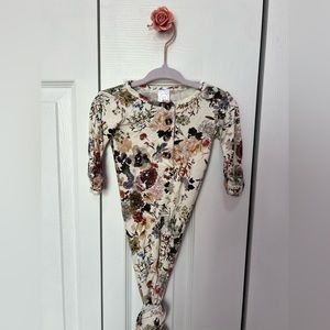 Lou Lou newborn knotted gown